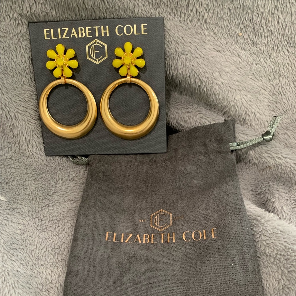 ELIZABETH‎ COLE YELLOW FLOWER GOLD HOOP PIERCED EARRINGS NEW